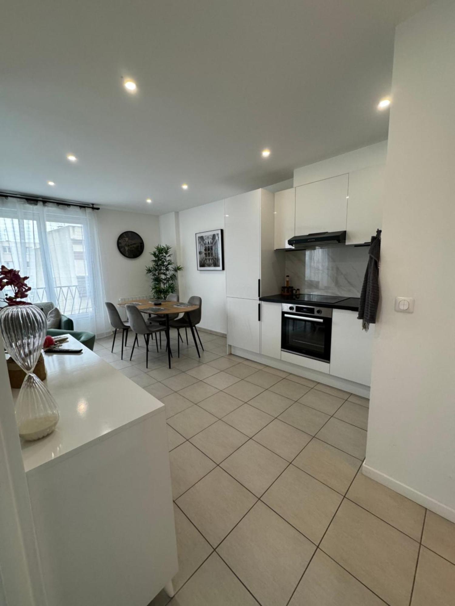 Appartement 2 Chambre Drancy Extérieur photo